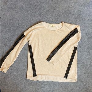 YA Los Angeles Sweater